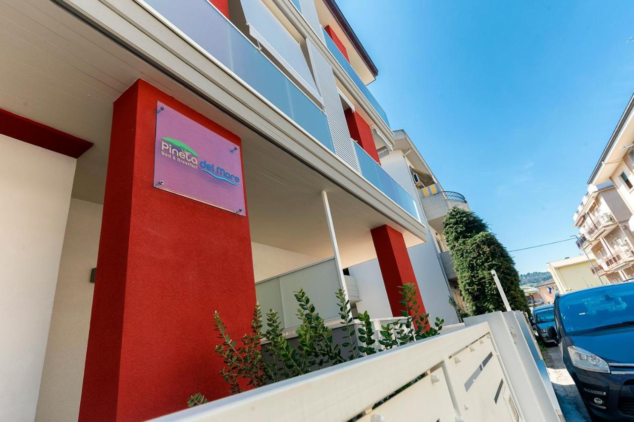 Pineta Del Mare Bed and Breakfast Alba Adriatica Εξωτερικό φωτογραφία